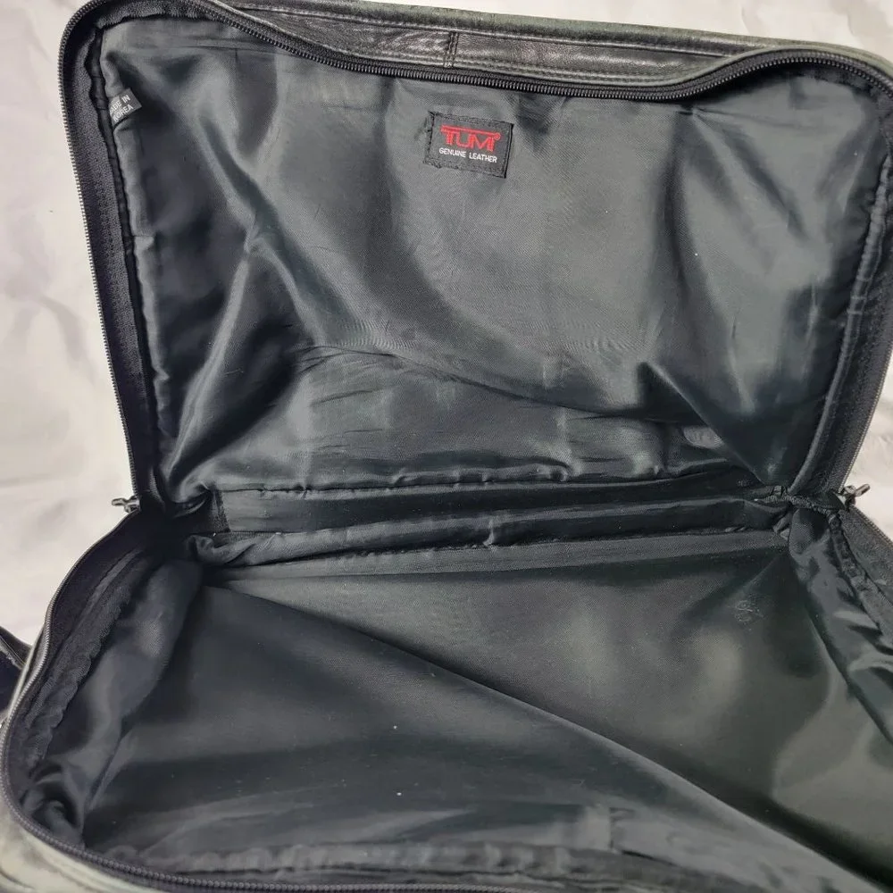 Tumi Alpha Black Leather Expandable Organizer Briefcase Bag Casual Travel Work